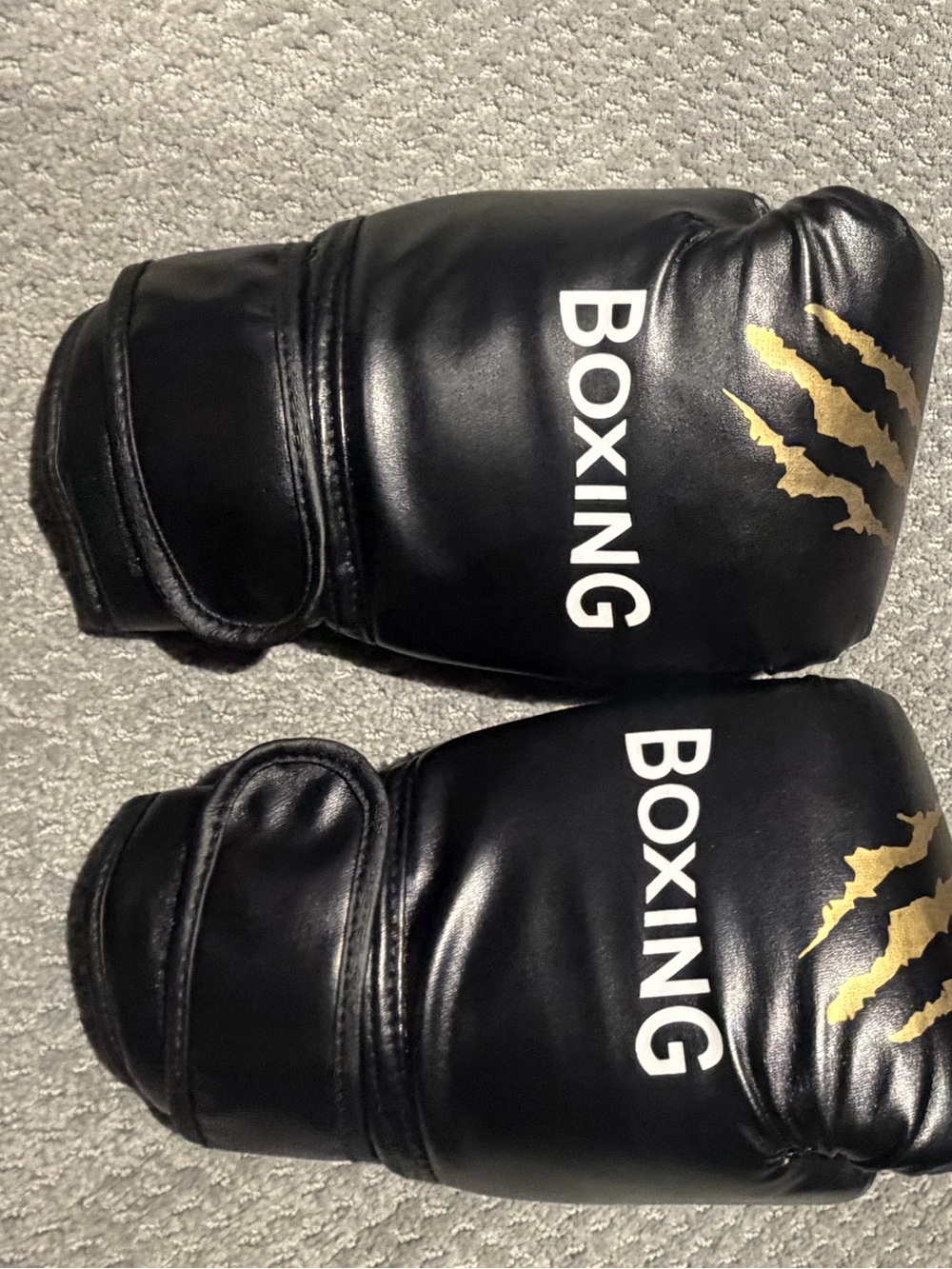 Boxing Men's Black and Gold Training Gloves by